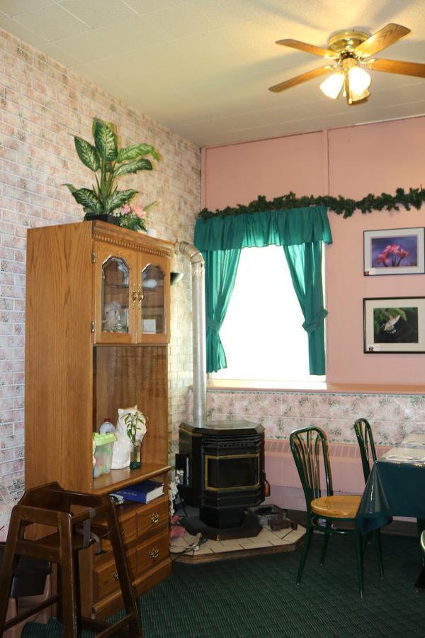 Manitou Motor Inn Εξωτερικό φωτογραφία